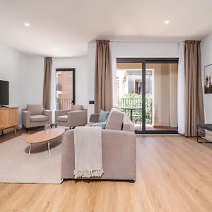 Limehome Barcelona Placa Pirineus Apartament